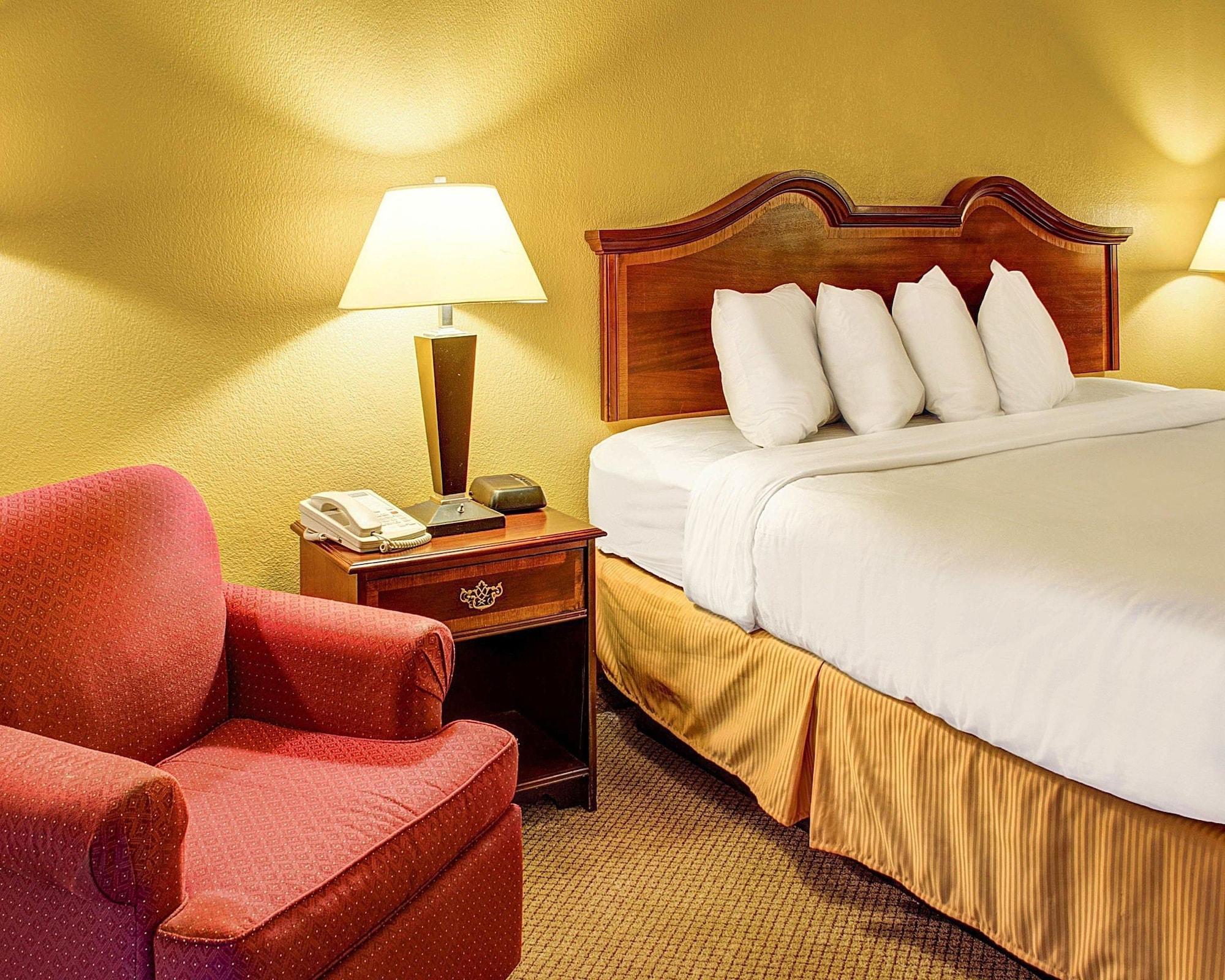 Quality Inn North Yellow Tavern Zewnętrze zdjęcie