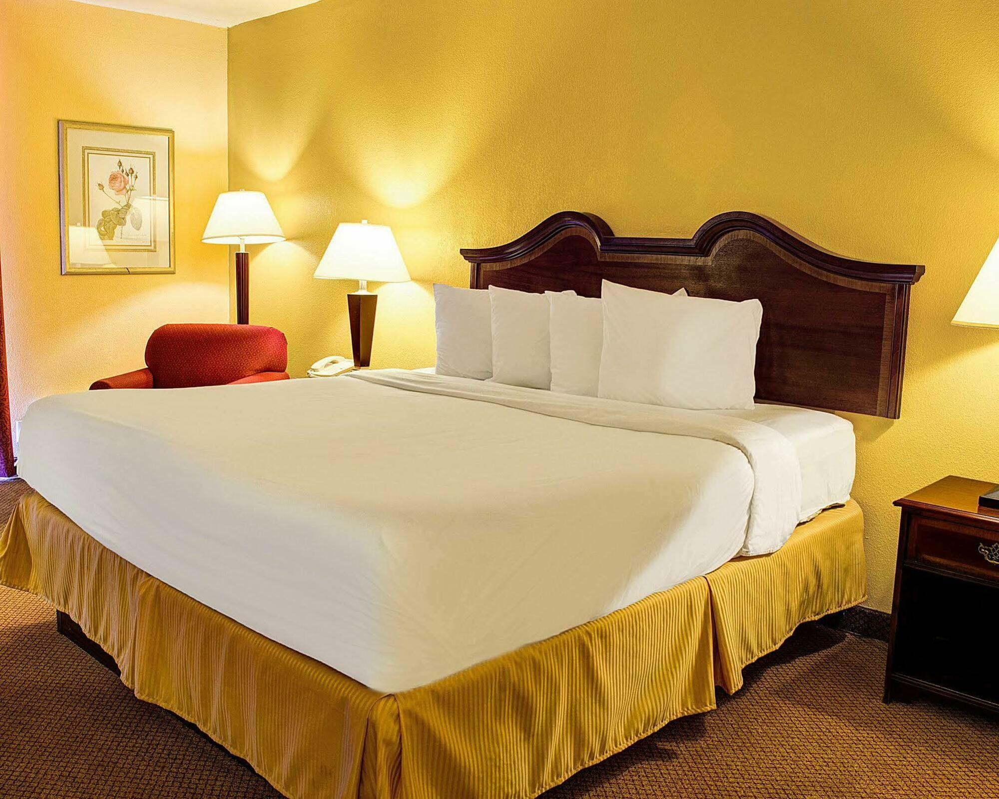 Quality Inn North Yellow Tavern Zewnętrze zdjęcie